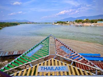 Chiang-Saen-Golden-Triangle-Thailand-21-1024x768.jpg